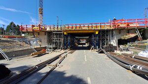 Arbeiten an der Eisenbahnüberführung Kurt-Kräcker-Straße