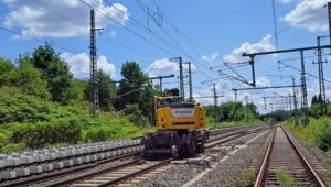 In Oberhausen wurden ingesamt 4000m Schiene, 3312 Betonschwellen und 6000 Tonnen Schotter an Oberbaumaterialien verbaut.