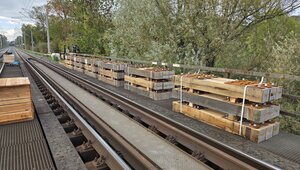 Neue Brückenbalken für die EÜ Über die Wild in Emmerich.