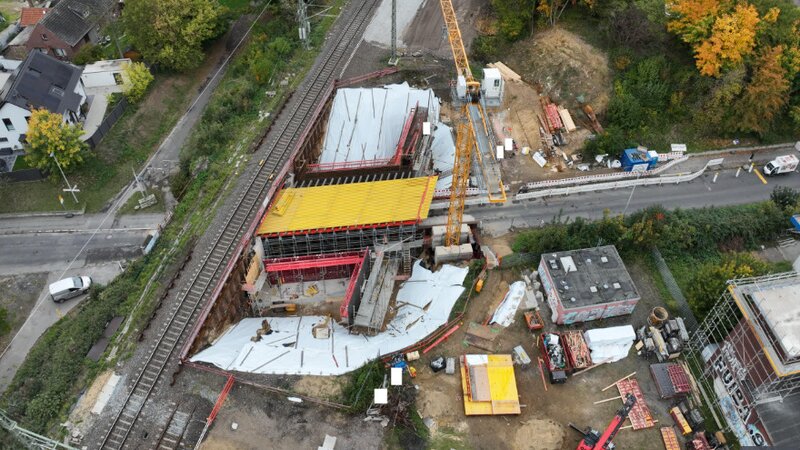 Arbeiten an der Eisenbahnüberführung (EÜ) Spellener Straße aus der Vogelperspektive. Foto: DB AG
