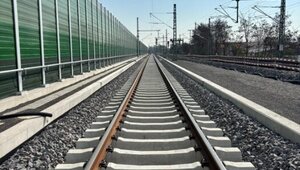 Blick auf das neue dritte Gleis zwischen Dinslaken und Voerde.