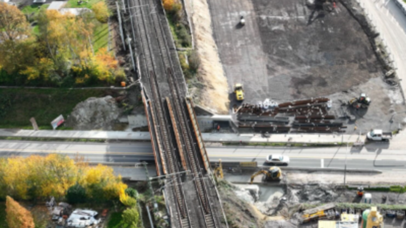 Arbeiten an der Eisenbahnüberführung Brinkstraße in Dinslaken aus der Vogelperspektive. Foto: DB AG