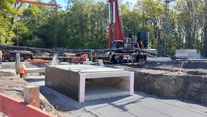 An der Eisenbahnüberführung (EÜ (G)) Landgraben wurde das neue Bauwerk erfolgreich eingebaut. Foto: Thomas & Bökamp Ingenieurgesellschaft mbH