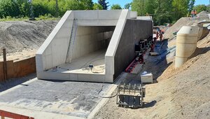 Durch diesen Tunnel können Fußgänger:innen und Radfahrende zukünftig verkehren. Foto: Thomas & Bökamp Ingenieurgesellschaft mbH